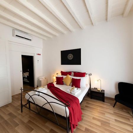 Barcaccia Luxury Suites Rome Exterior photo