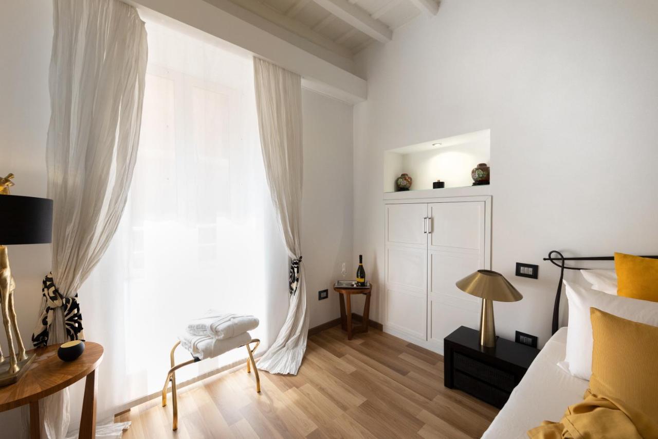 Barcaccia Luxury Suites Rome Exterior photo
