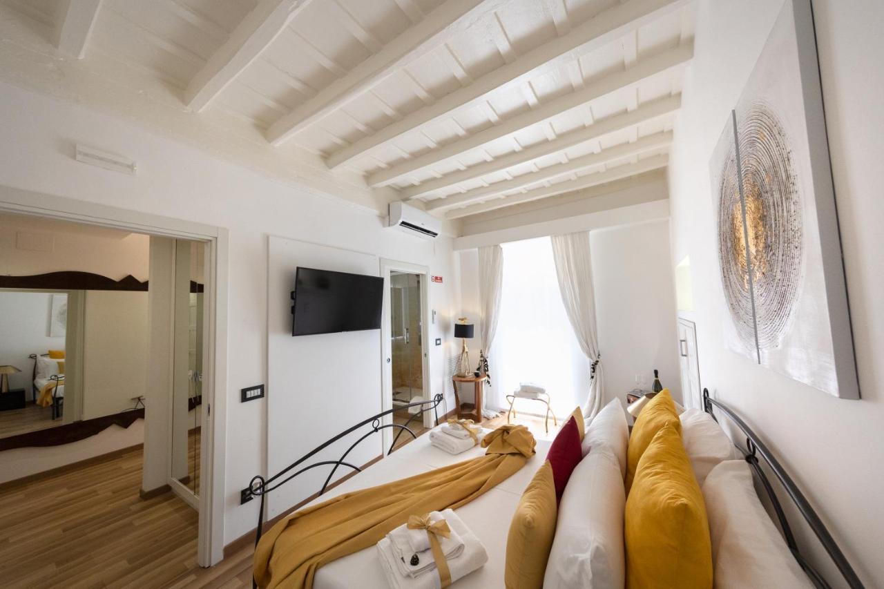 Barcaccia Luxury Suites Rome Exterior photo