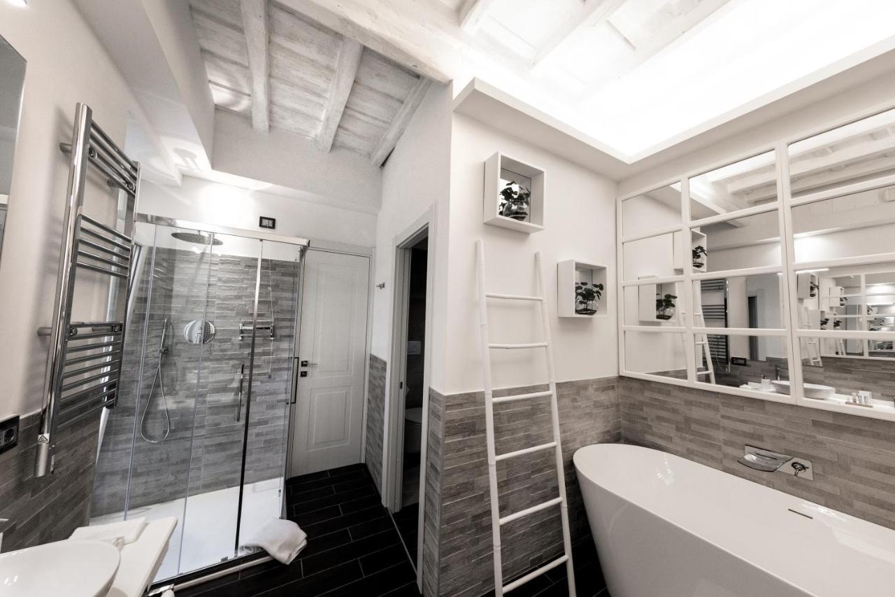 Barcaccia Luxury Suites Rome Exterior photo