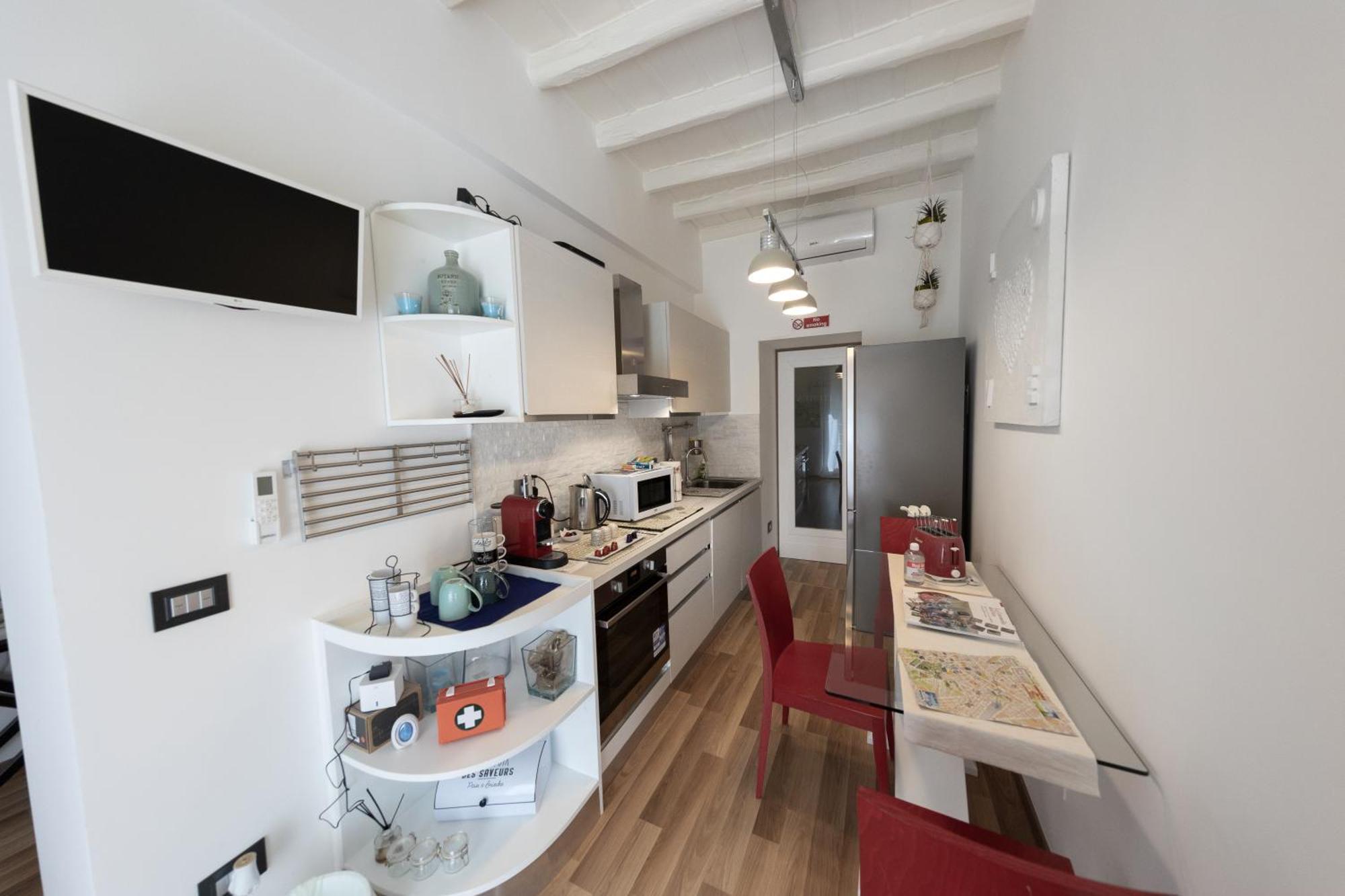 Barcaccia Luxury Suites Rome Exterior photo